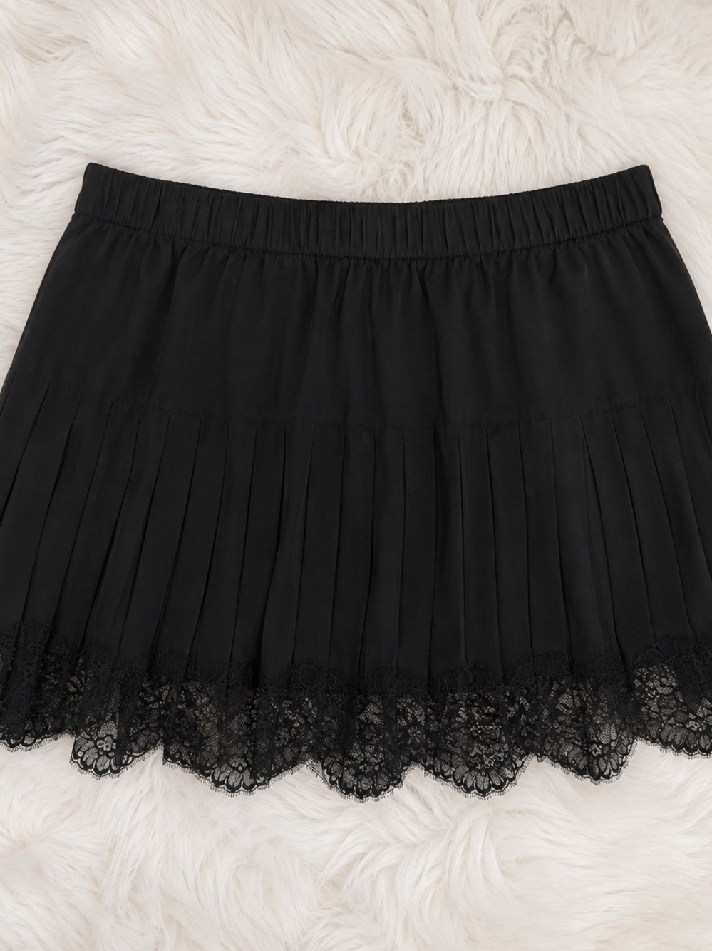 Black & White Lace Mini Skirt Bundle – Size Large